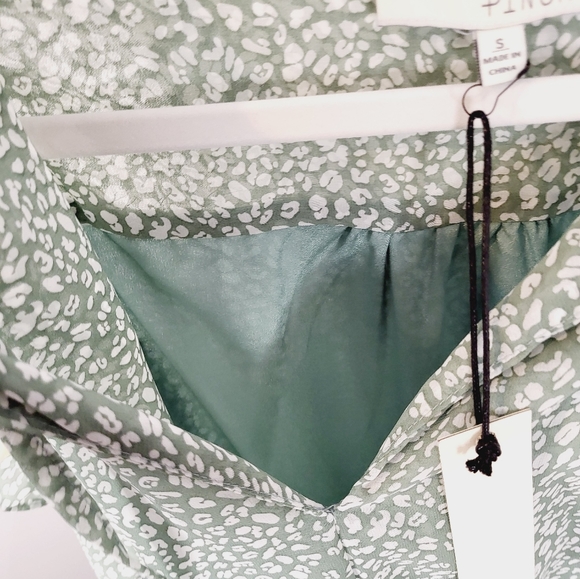 Pinch Lined Floral Dress Size Small NEW with Tag - Picture 10 of 12